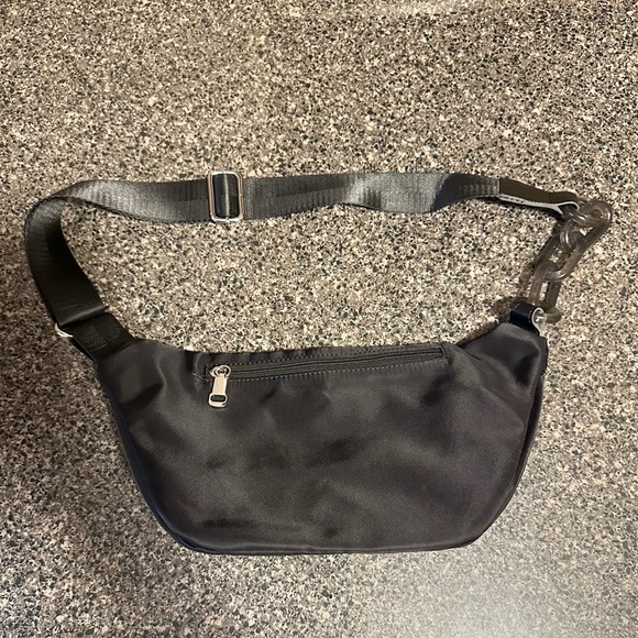 Nylon Women’s Crossbody Bum Bag NWOT - Picture 2 of 7